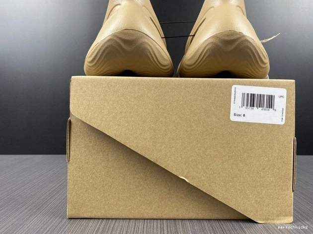 Foam GW3354 Ochre RNNR Adidas Yeezy 0712